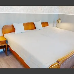 24 In Der Kunaustrasse Apartment